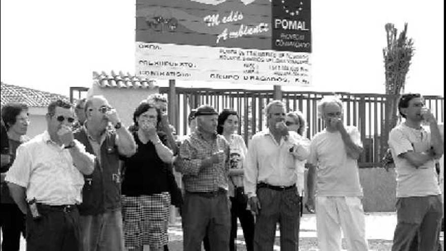 La planta 

ha sido un foco de conflicto entre los vecinos y la Administración; en la imagen, una protesta en 2005