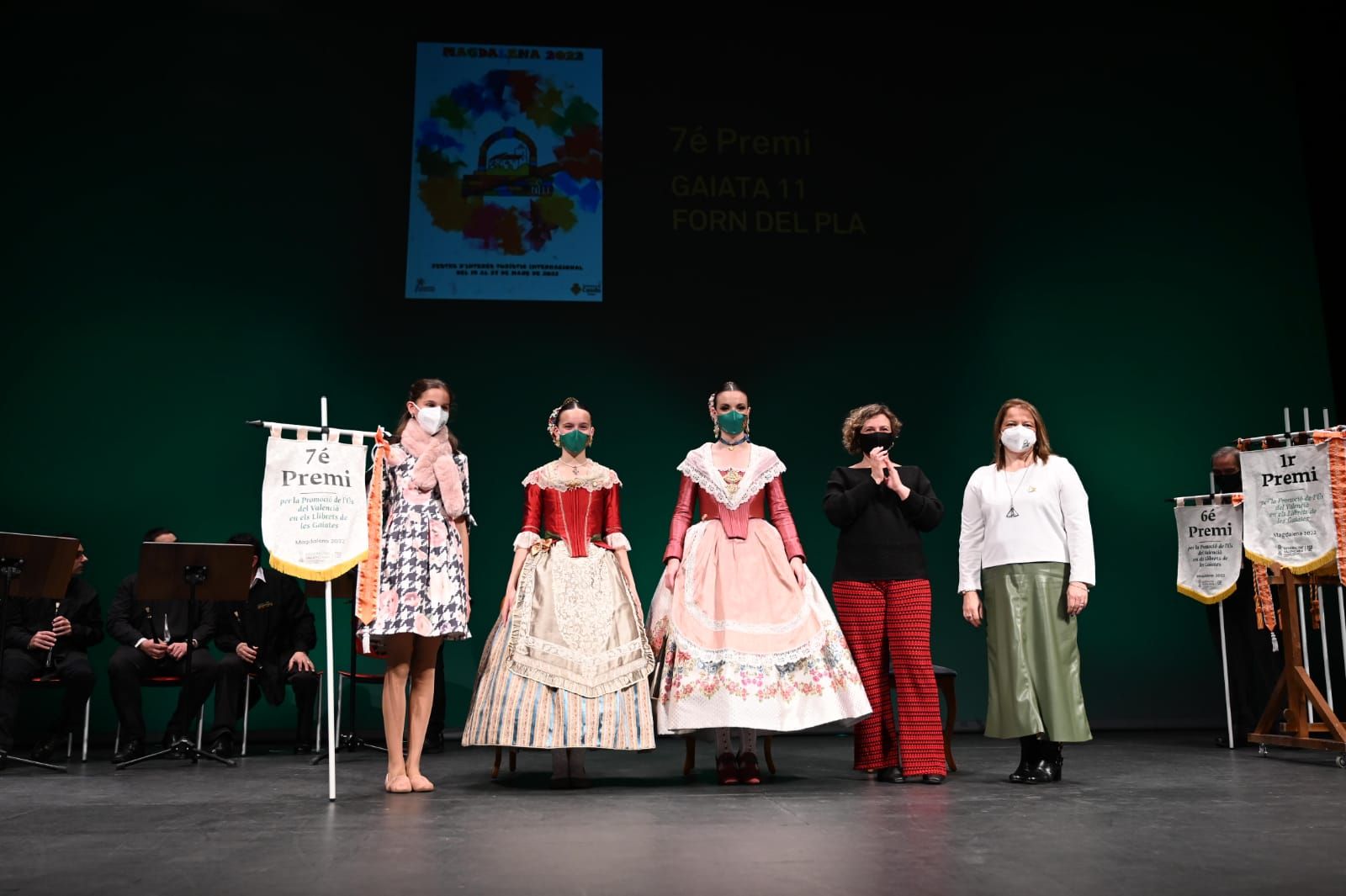 Entrega de premios de llibrets a las collas y gaiatas ganadoras del uso del valenciano