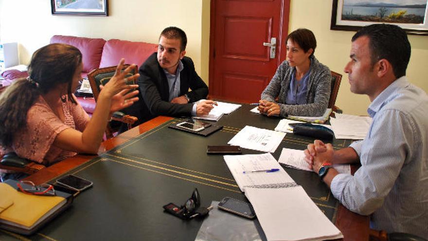 Grimanesa Pérez (izq.), Sergio Eiroa, Onalia Bueno y Luis Becerra, ayer.