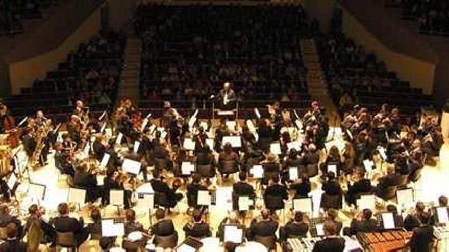 El concierto tuvo lugar en Auditorio Internacional de Música .