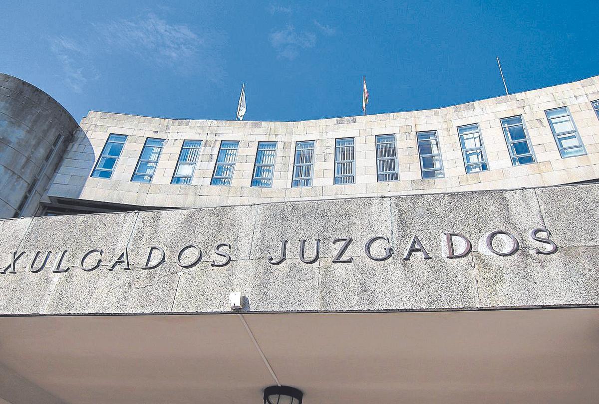 Fachada del juzgado compostelano