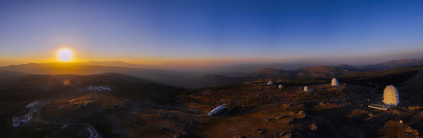 Vista aérea del observatorio astronómico de Calar Alto, Almería