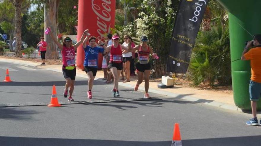 Participantes en la marcha popular de Crevillent