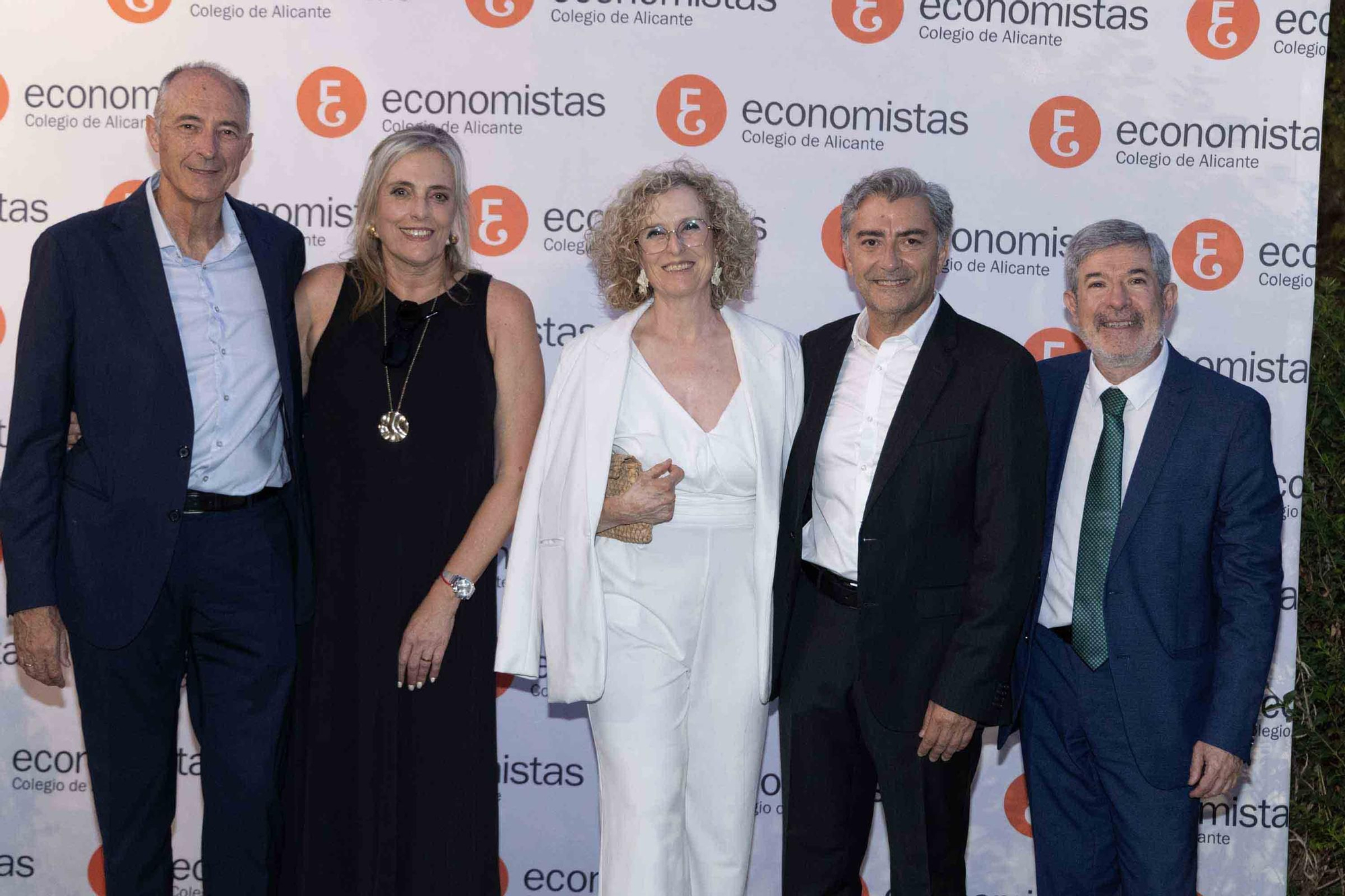 El Colegio de Economistas de Alicante celebra su cena anual en honor a su patrón