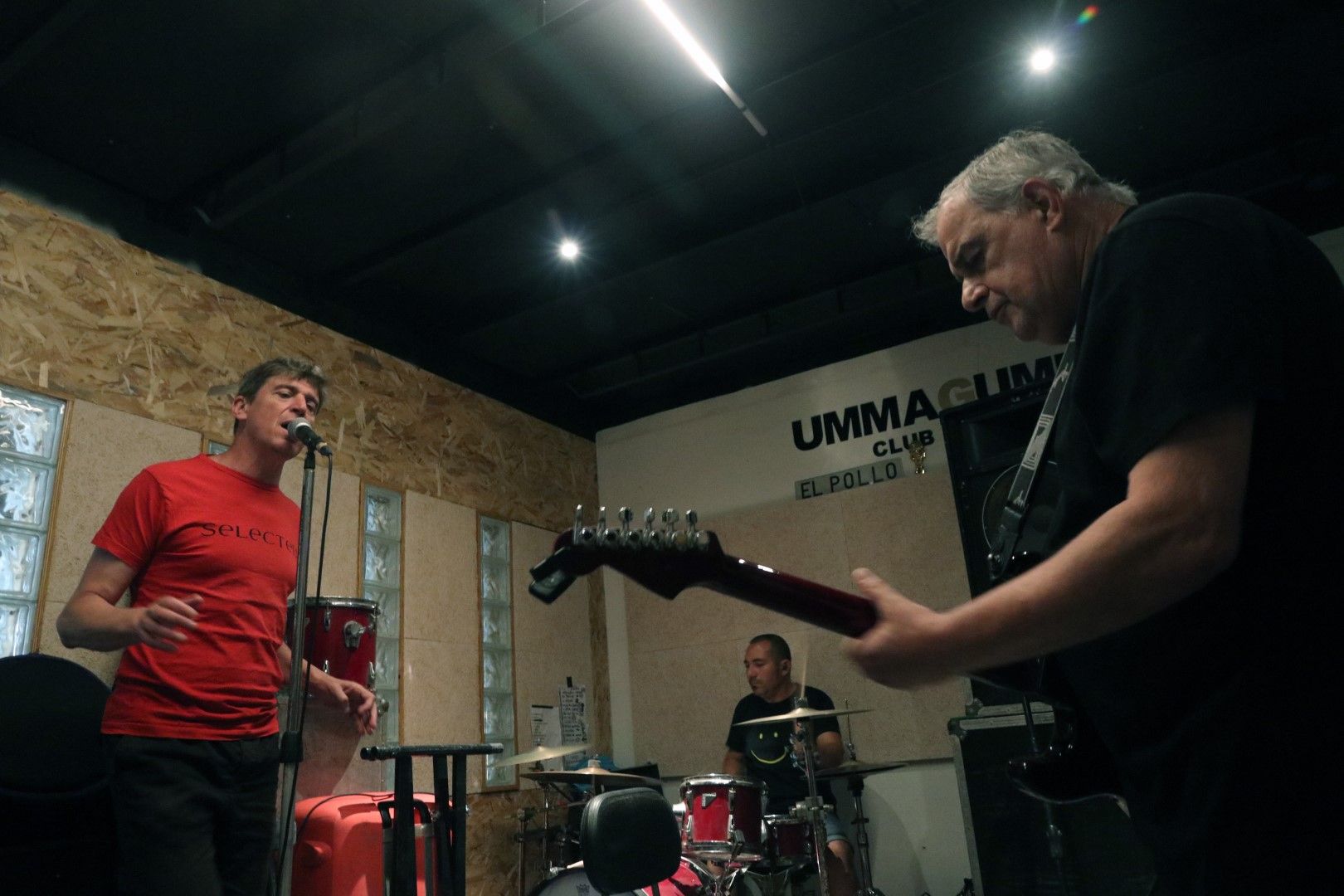 El grupo malagueño Danza Invisible celebra sus 40 años de carrera en la música