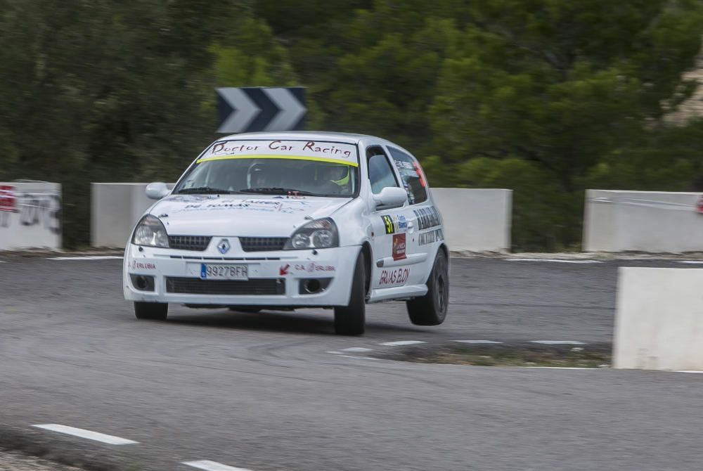 Fuster toma el mando en el Rallye de La Nucía.