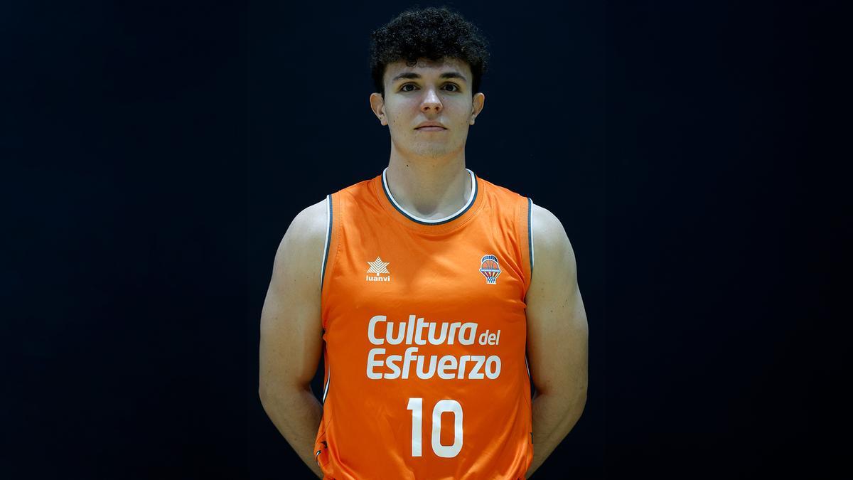Jorge Carot, el  el prometedor pívot del Valencia Basket.
