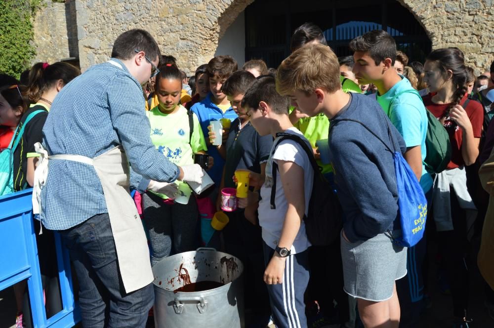 Els berguedans renoven el vot de poble i pugen a Queralt per celebrar Sant Marc