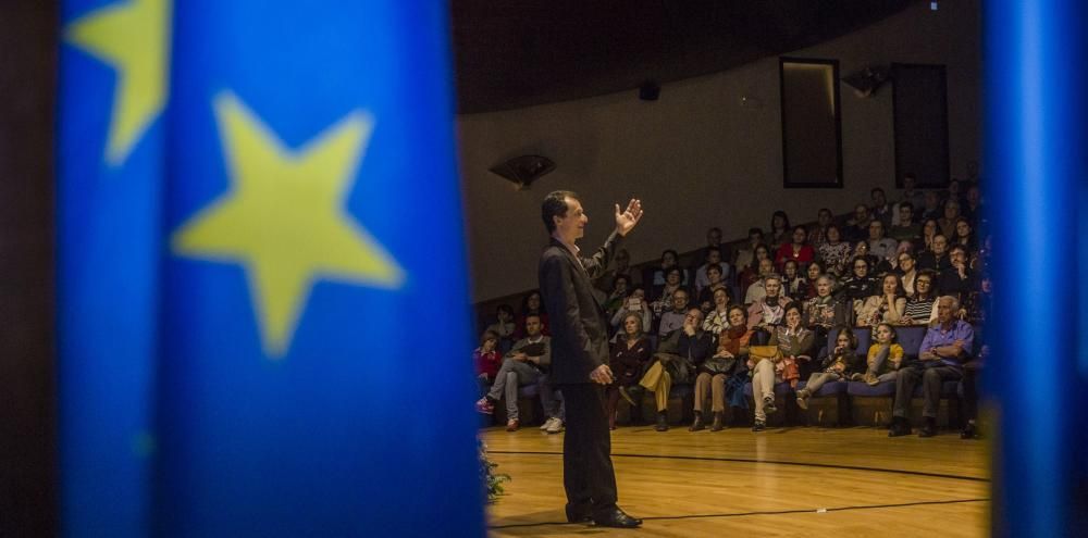 Pedro Duque participa en la segunda jornada de la II Semana de la Ciencia