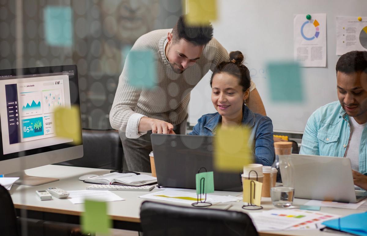 El curso consta de un total de 150 horas lectivas, entre presenciales y virtuales.