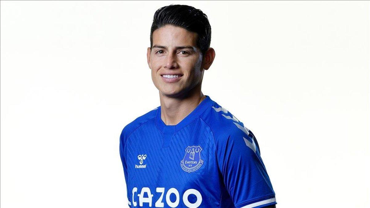 James Rodríguez, con su nueva camiseta del Everton