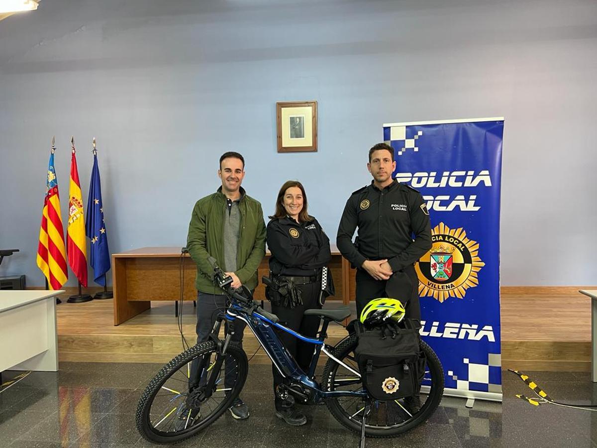La Policía Local de Villena incorpora la bicicleta a su parque móvil.