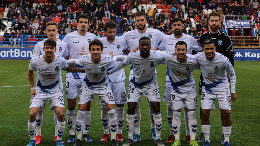 Alineación del Tenerife en Almendralejo.