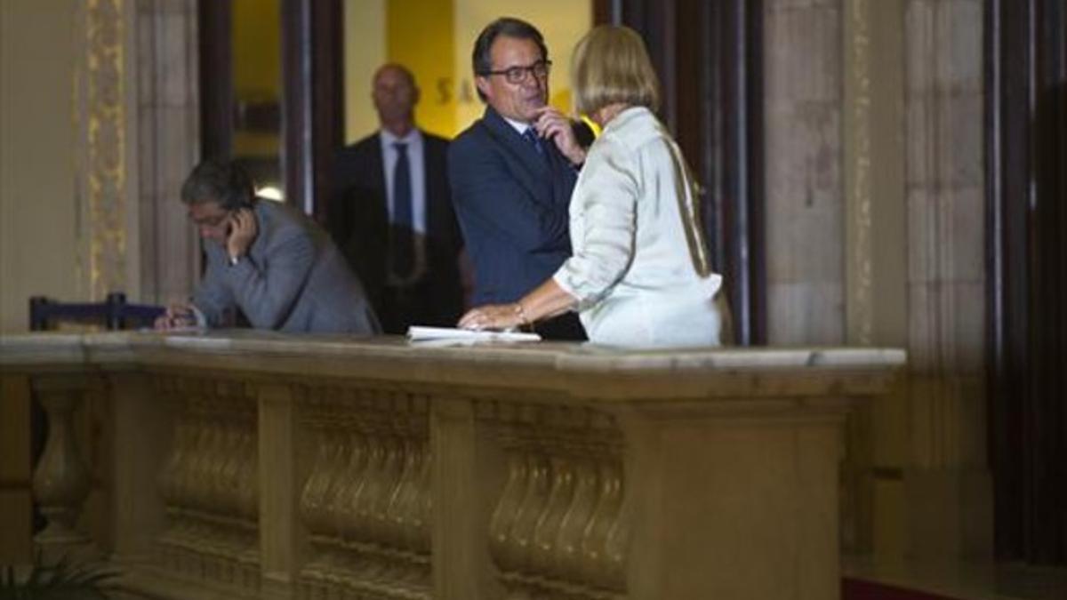 Artur Mas junto a la presidenta del Parlament, Núria de Gispert.