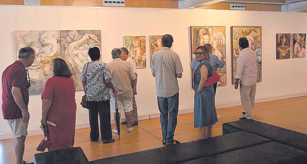 Las salas María Sorolla y Pleamar cuentan con artistas que exponen sus obras.