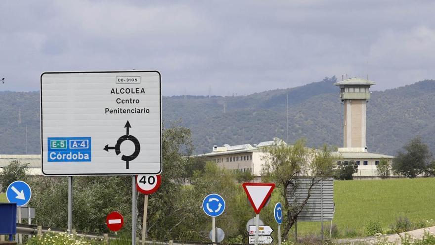 Trabajadores de la cárcel de Córdoba vuelven a protestar con pitadas contra la gestión del centro