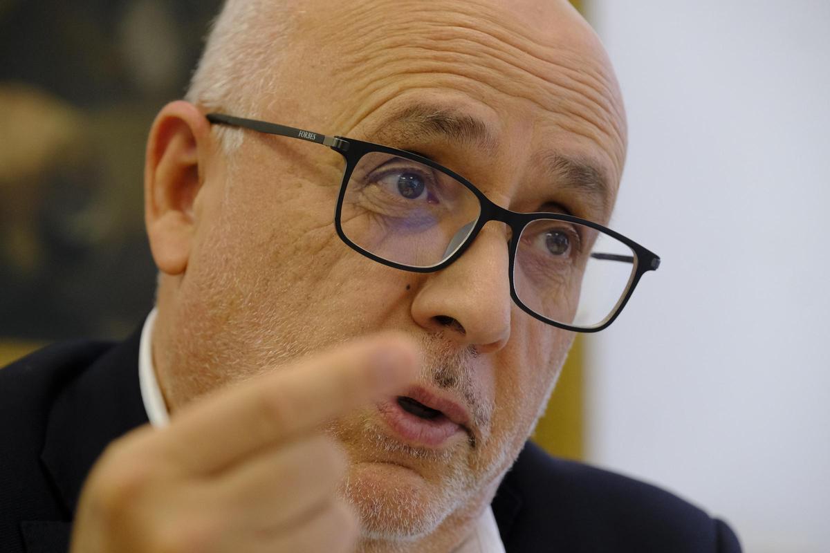 Antonio Morales, presidente del Cabildo de Gran Canaria, durante la entrevista