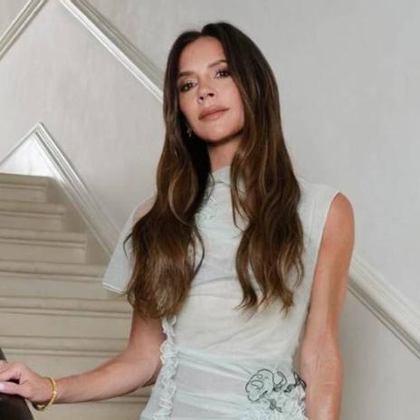 Victoria Beckham revela cuál de todas las prendas de su colección para Mango es su favorita