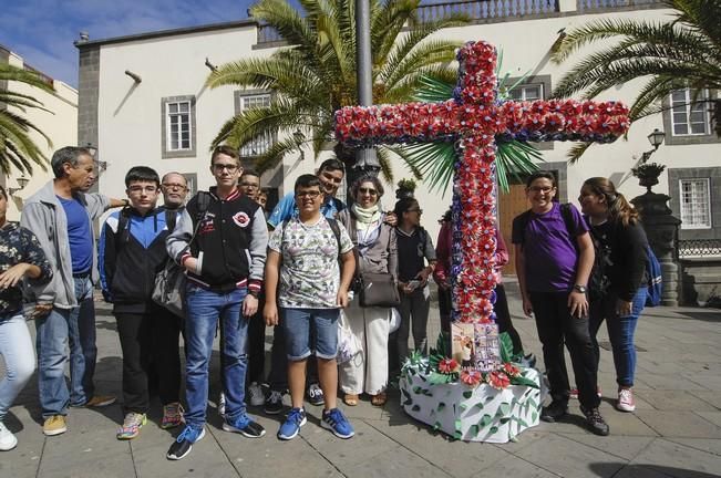 CONCURSO DE CRUCES DE MAYO