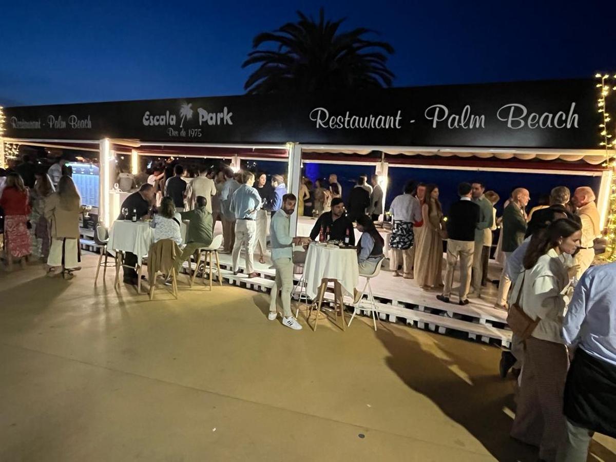 Matías Prats Jr i Claudia Collado passen la nit prèvia al casament a l’Escala Park Palm Beach