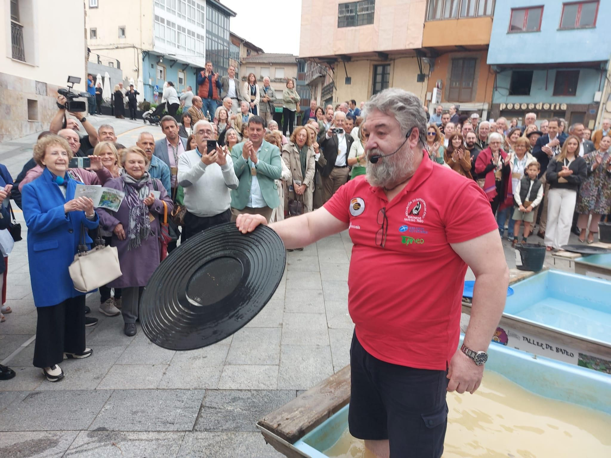 En imágenes: Así fue el XIV Encuentro de Pueblos Ejemplares, que se celebró en Tineo