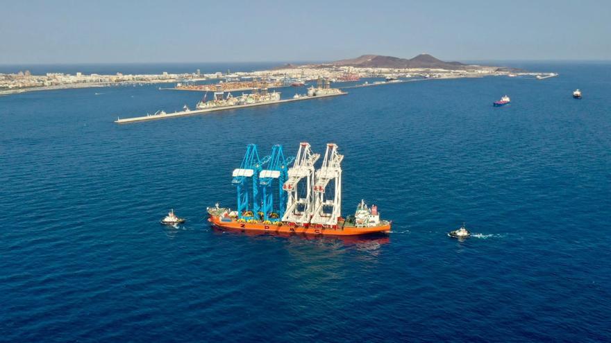 El sorprendente método para transportar las grúas de Opcsa hasta Gran Canaria desde China