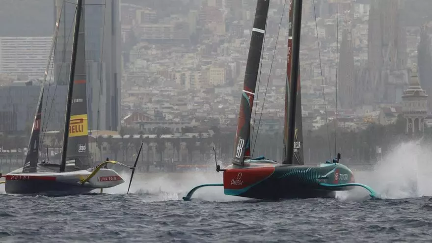 Luna Rossa sorprende al vigente campeón New Zealand bajo la lluvia en la Copa América