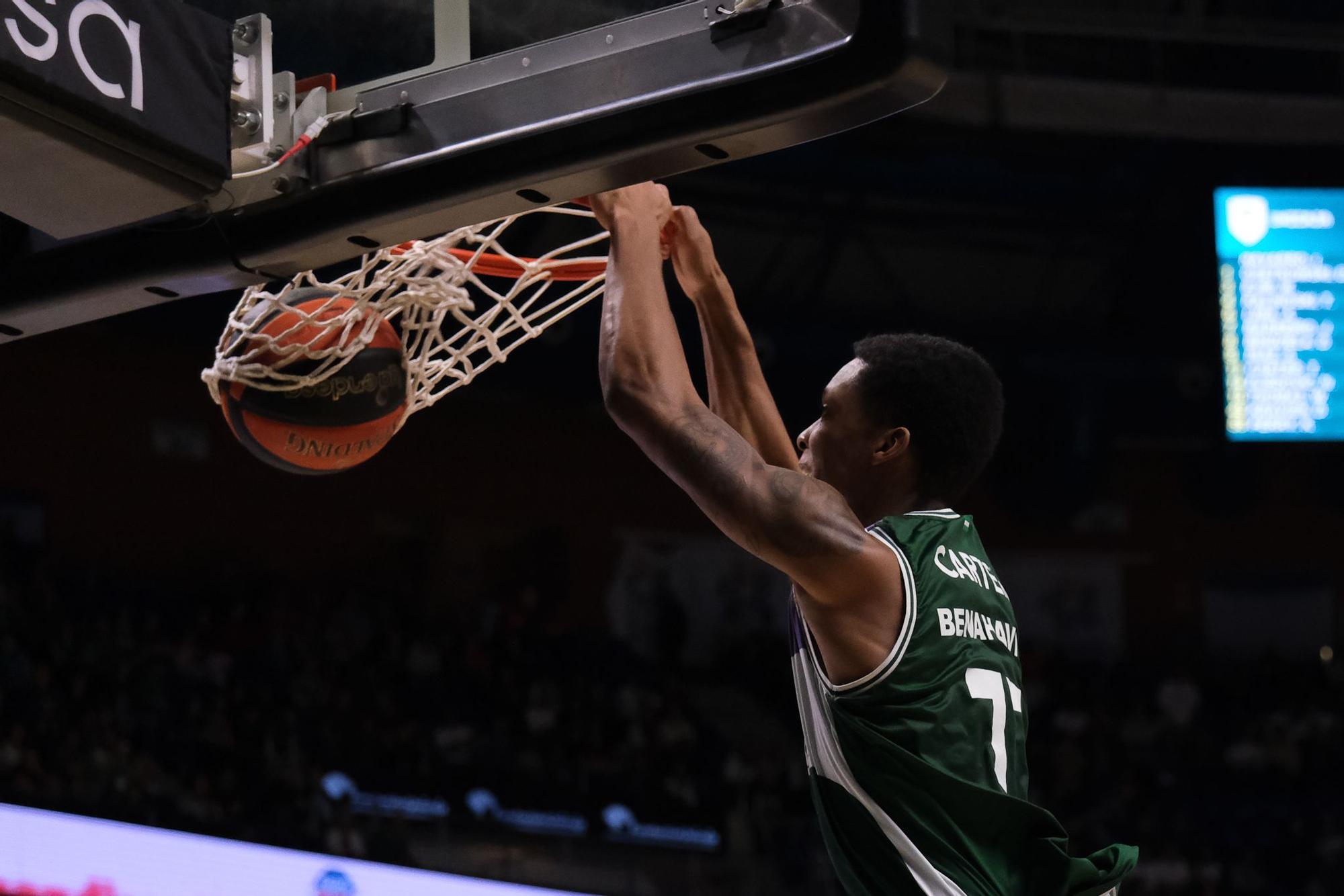 El Unicaja - Casademont Zaragoza de la Liga Endesa, en imágenes