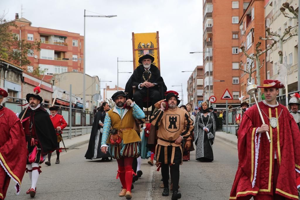 Tazones y Villaviciosa, bien representados en la recreación del paso de Carlos V en Medina del Campo