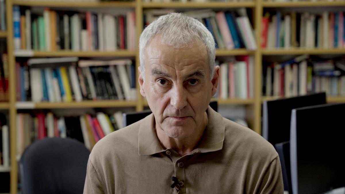 Matías Vallés | Feijóo garantiza que se presentará a presidente del PP y si pierde, también a secretario general del PSOE