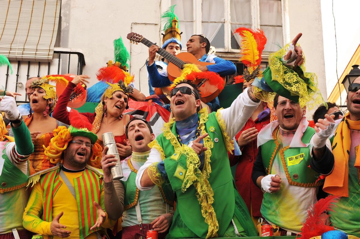 Las chirigotas son el atractivo principal del Carnaval de Cádiz.