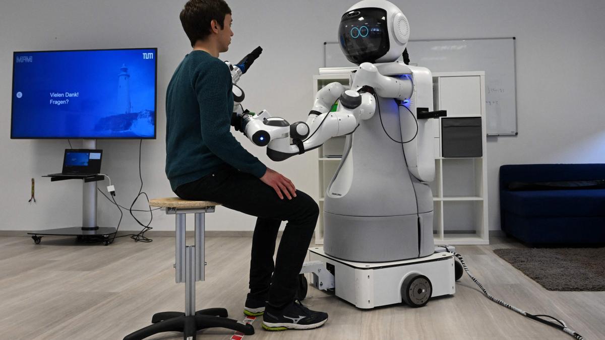 El robot 'Garmi', durante un ensayo en un laboratorio de la Universidad Técnica de Múnich.
