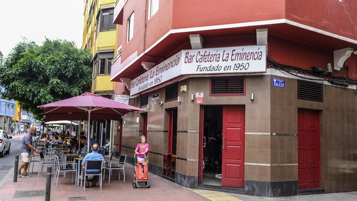 Exterior del Bar Cafetería La Eminencia, en Guanarteme