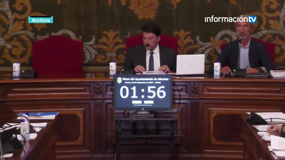 Barcala suspende el pleno municipal de este viernes in extremis, al quedarse solo en su apuesta por un "gobierno paralelo" para Alicante