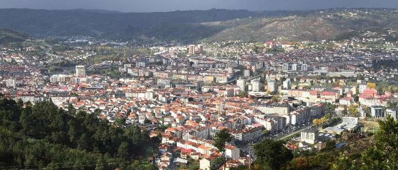 Vista del perímetro urbano de Ourense. // Iñaki Osorio