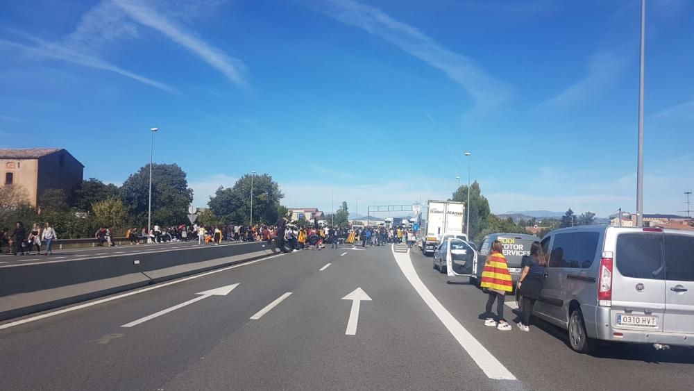 Primer dia de la vaga d'estudiants a Manresa