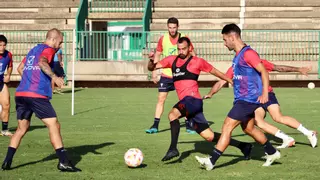 Sin José Ruiz y con José Cruz en la última sesión del Córdoba CF antes de visitar al Linares
