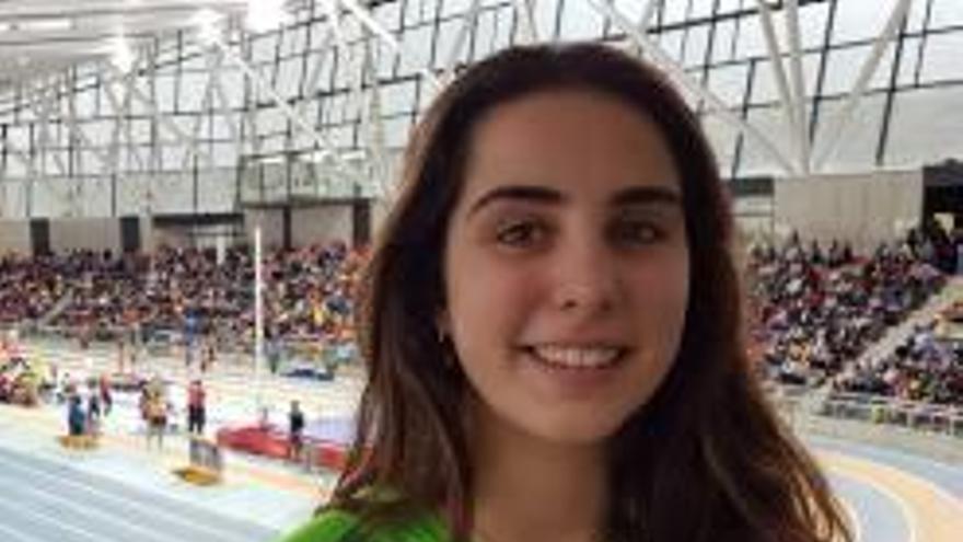 Gabriela Laporta  mejora marca en  el Nacional U16 donde finaliza  en 15.ª posición