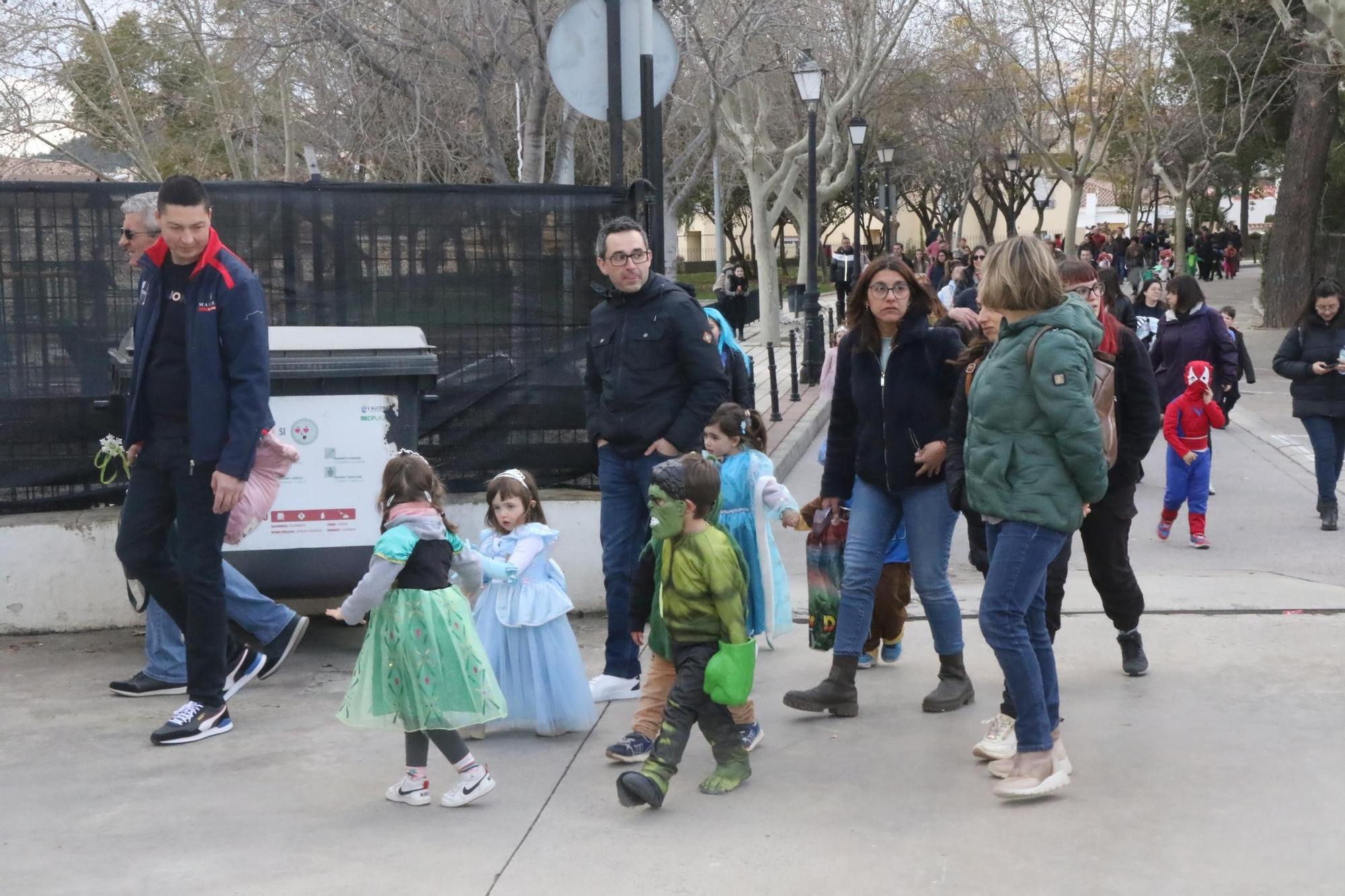 Imágenes: Los más pequeños no fallan a su cita con el carnaval de l'Alcora