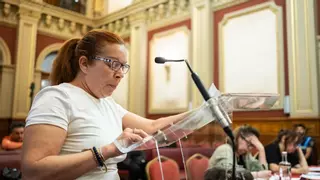 Camas llenas de cucarachas y chinches: SOS del personal de Ayuda a Domicilio en Santa Cruz