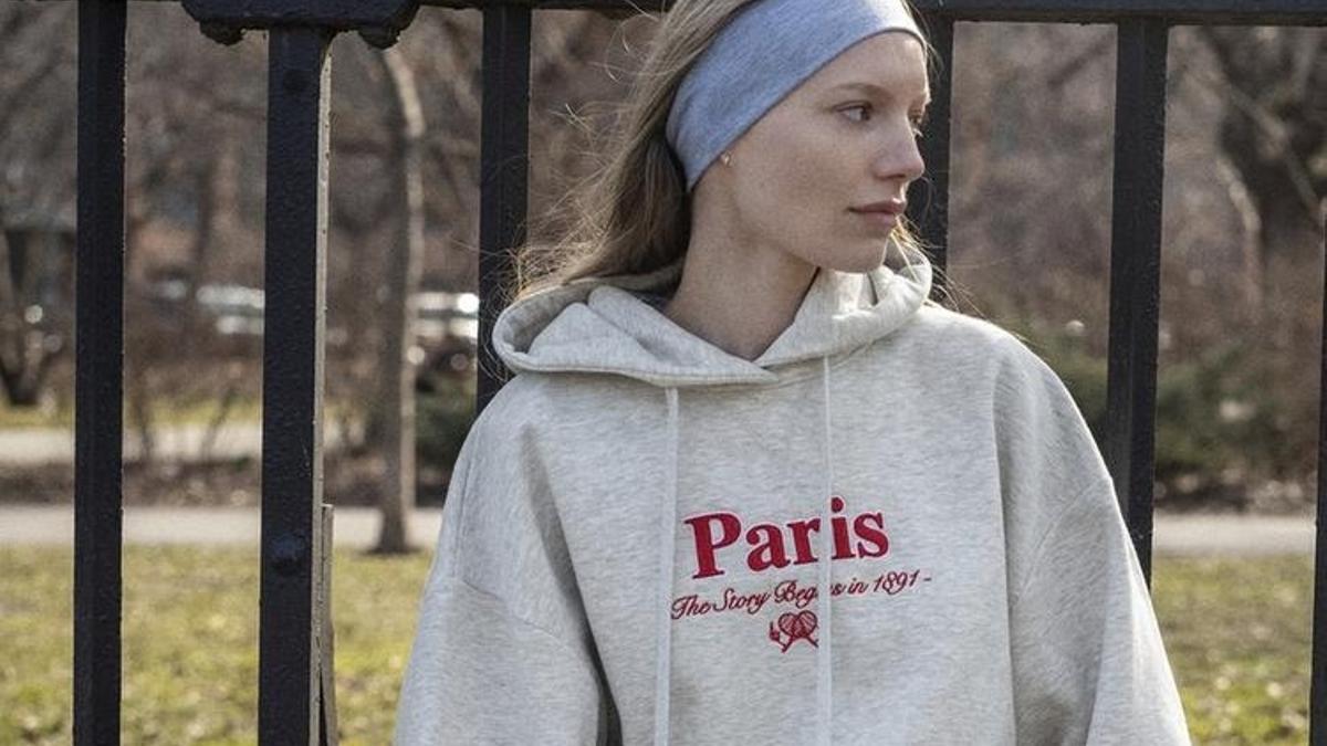 Sudaderas de Zara: desde un homenaje a Kate Moss hasta el modelo retro que llevaremos en primavera