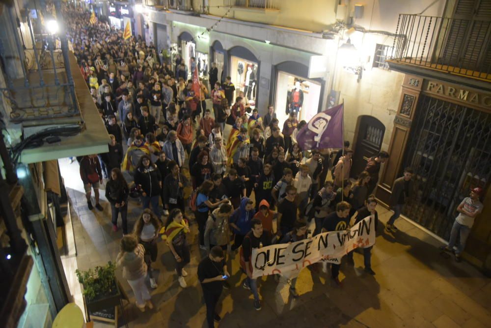 5.000 persones es manifesten a Manresa per protestar contra la repressió policial