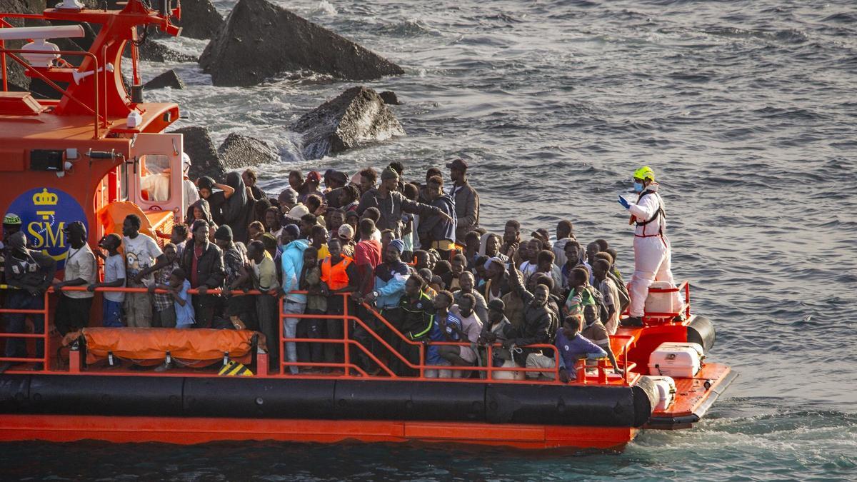 Rescate de un cayuco en Canarias, archivo.