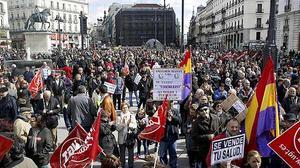 Les protestes han estat convocades a 60 ciutats espanyoles per les més de 150 organitzacions que componen la Cimera Social.