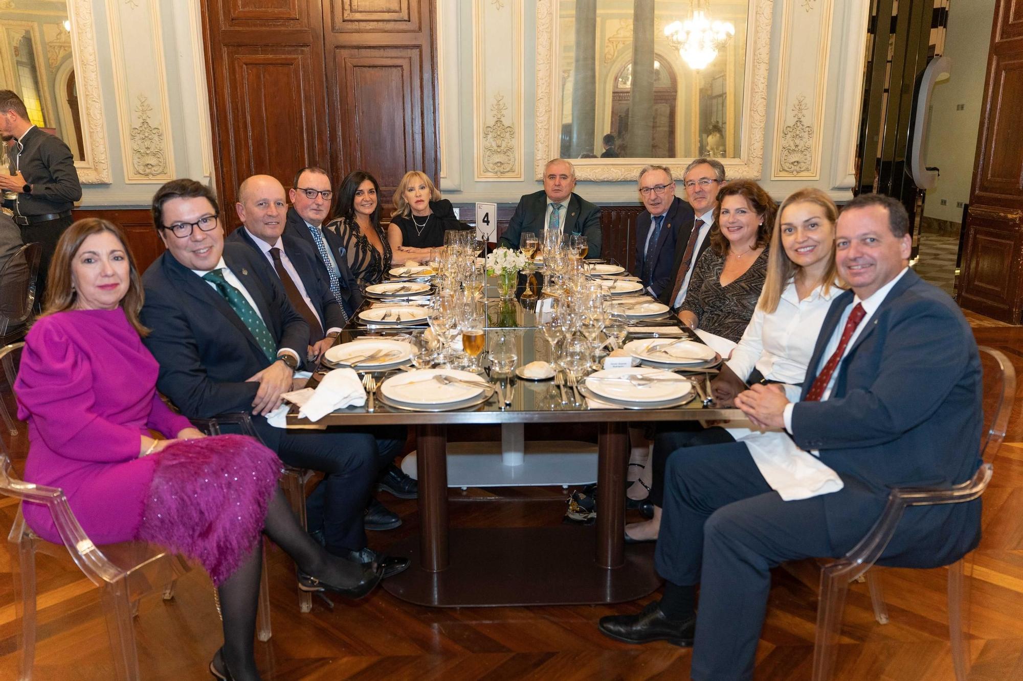 El Colegio de Gestores Administrativos de Murcia celebra patrón y distingue a nuevos colegiados