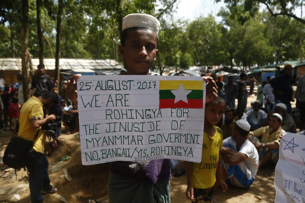 Los rohinyás exigen un regreso seguro 5 años después de su huida a Bangladesh