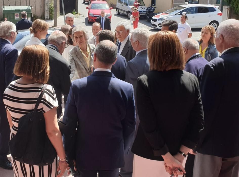 Doña Sofía visita el Banco de Alimentos de Vigo