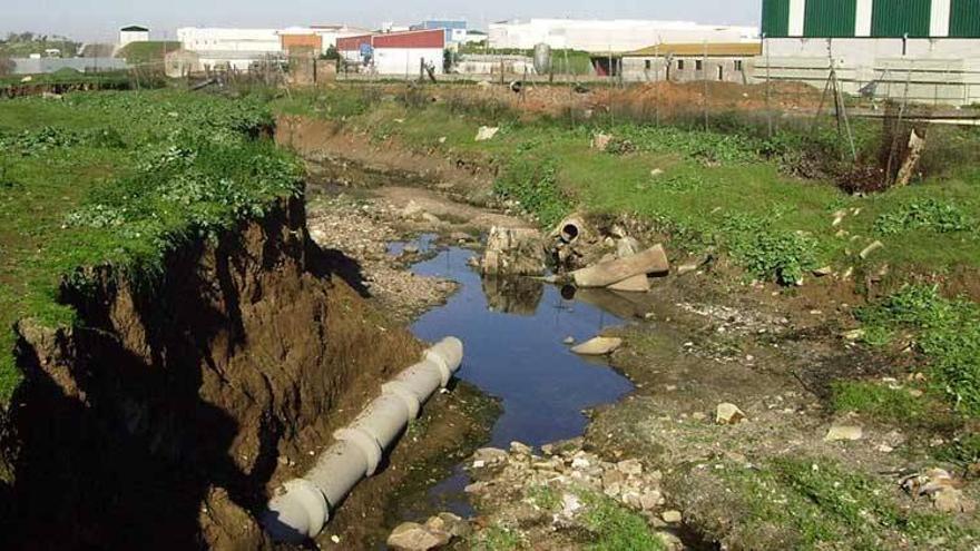 La reforma de los arroyos de Almendralejo está parada para cambiar el proyecto