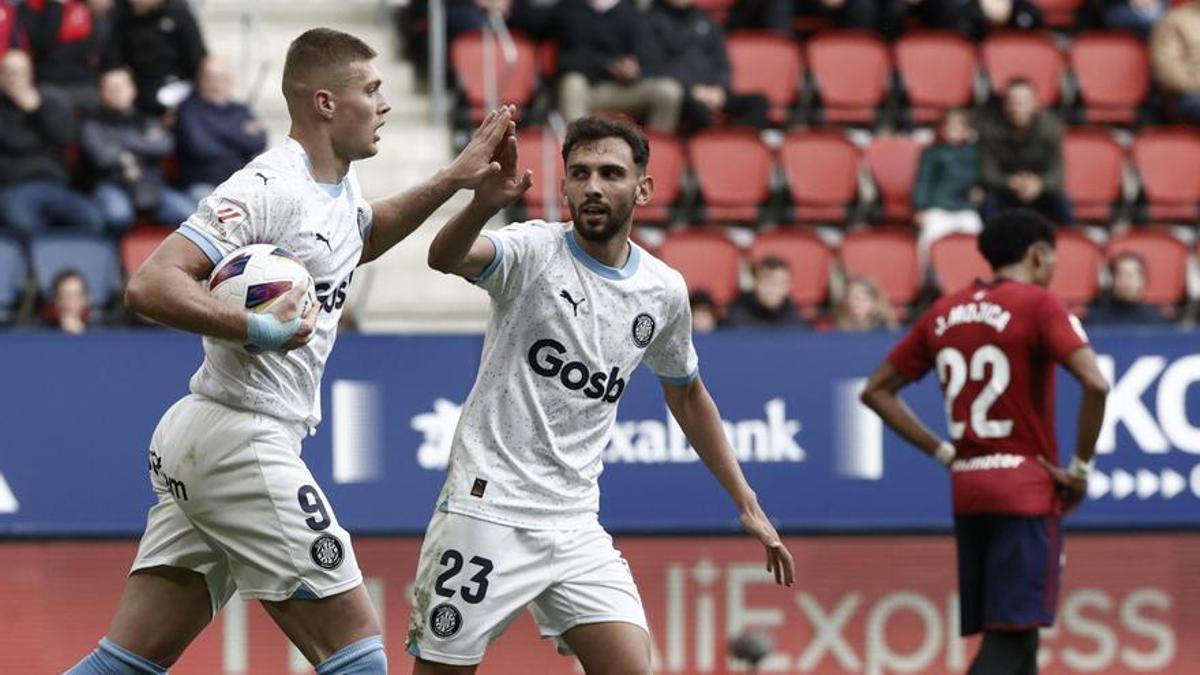 Artem Dovbyk celebra su gol a Osasuna.