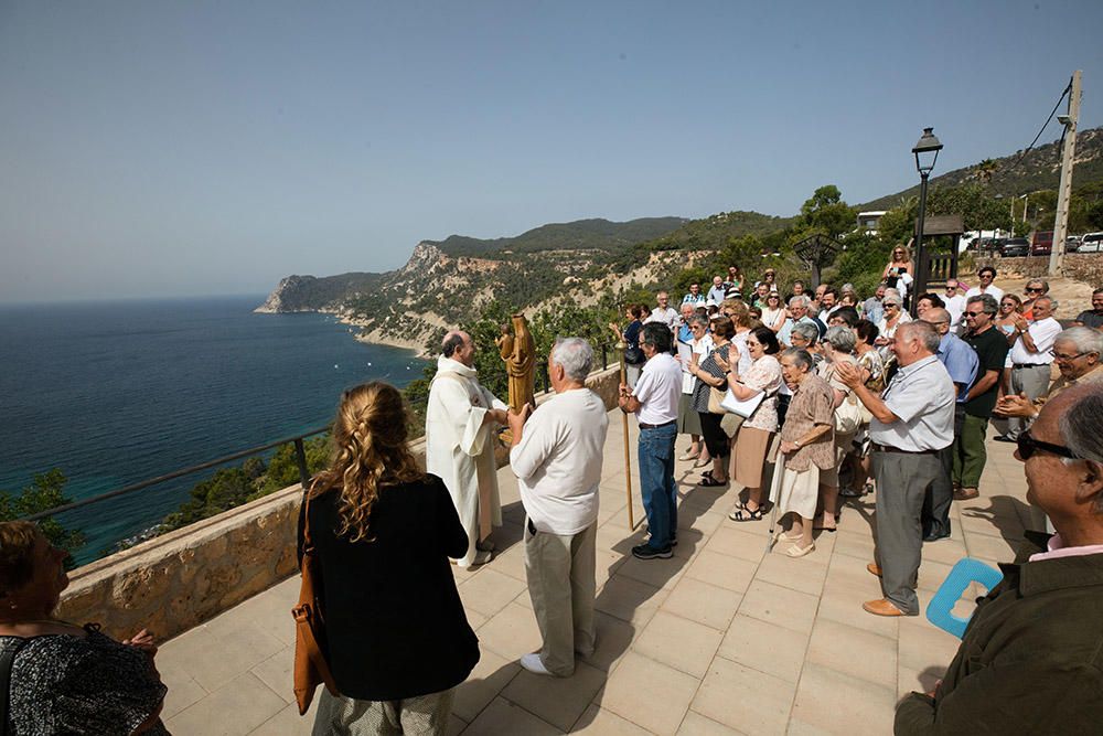 Procesión de la Virgen del Carmen en es Cubells